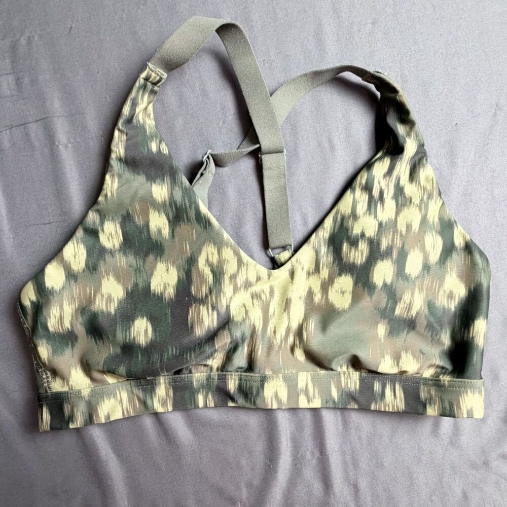 Aerie Small Cammo Green Ikat Sport Bra Cross Back Lightly Padded Gym Sport Yoga